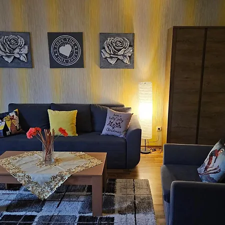 Ramada 2 Boutique Near Road Appartement Bansko