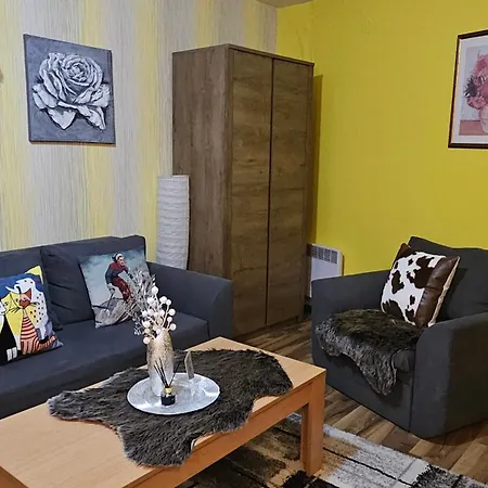 Appartement Ramada 2 Boutique Near Road *