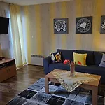 Lejlighed Ramada 2 Boutique Near Road *