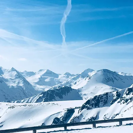 Апартамент Ramada 2 Boutique Near Road *