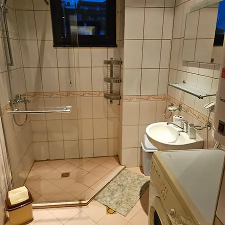 Ramada 2 Boutique Near Road