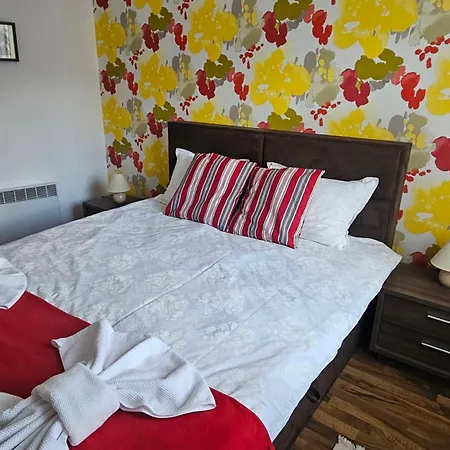 Apartment Ramada 2 Boutique Near Road