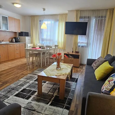 Ramada 2 Boutique Near Road