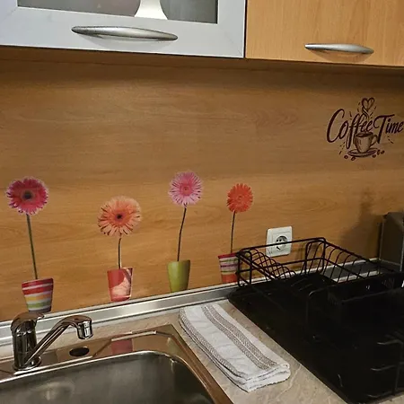 Ramada 2 Boutique Near Road Банско