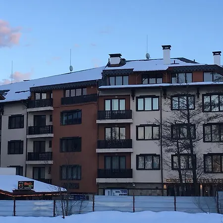 Ramada 2 Boutique Near Road Apartmán Bansko