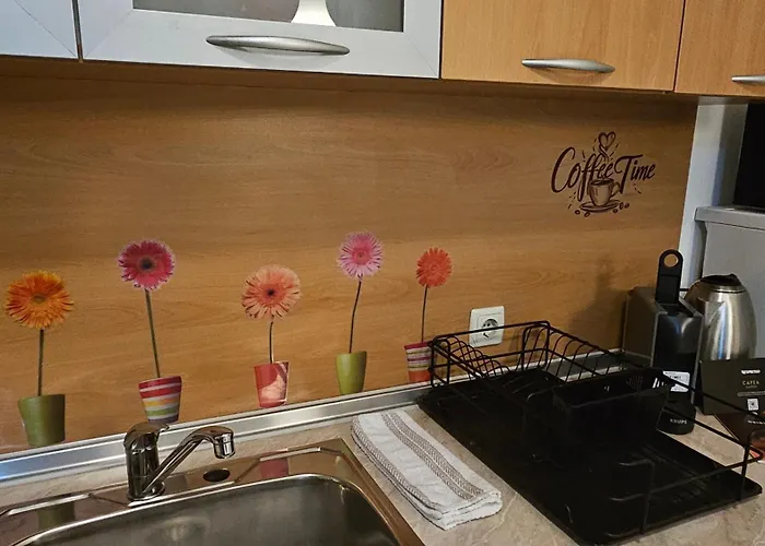 Ramada 2 Boutique Near Road Банско